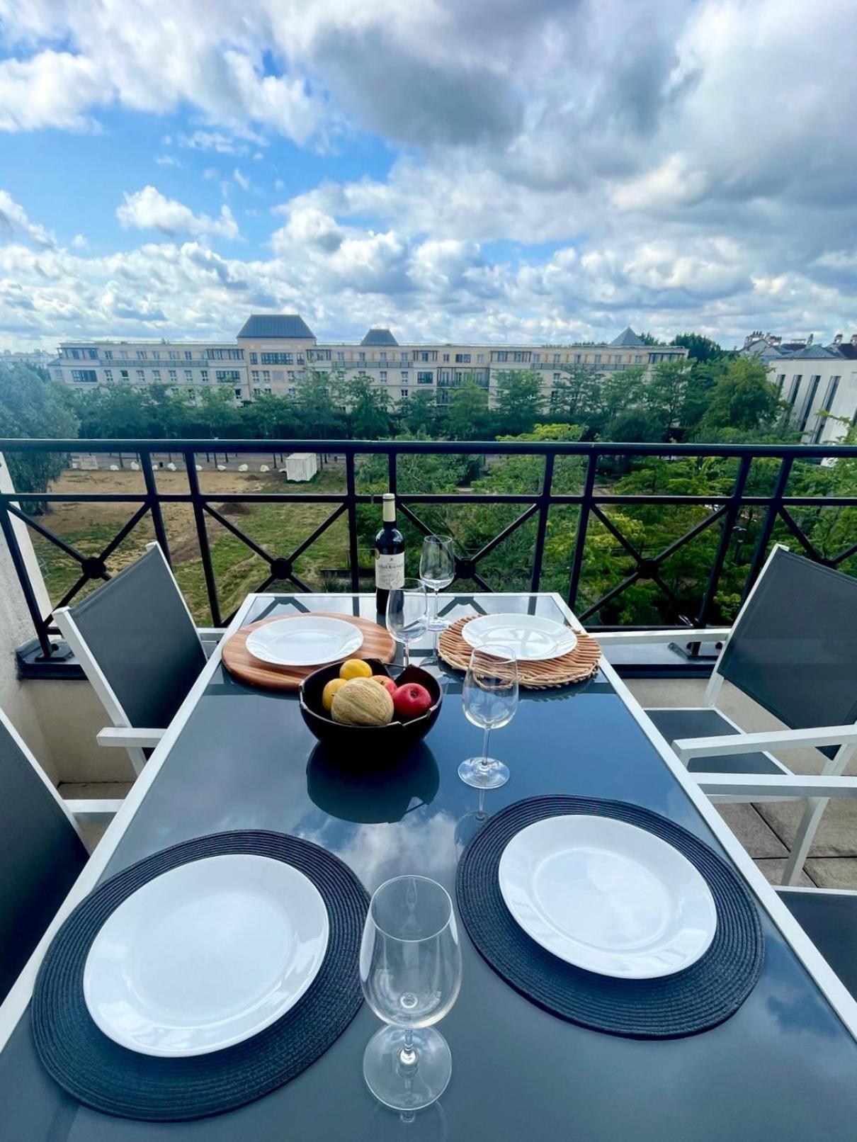 Family'S Appartement Disney Paris , 2 Parking Serris Zewnętrze zdjęcie